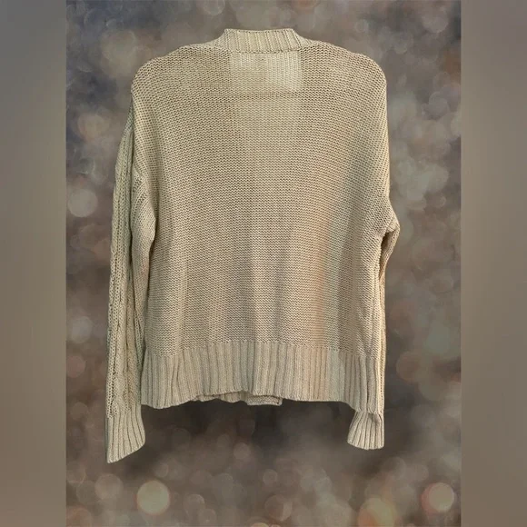 Glam Brand M Cream Cable Knit sweater - Picture 6 of 9